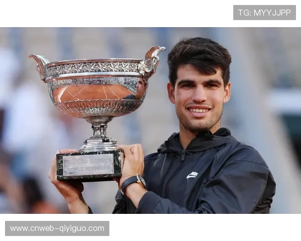 阿尔卡拉斯夺法网美网等八冠，赛季70胜创个人新高